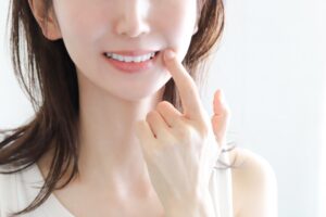 歯科矯正の初日は本当に痛くない？痛みの実態と対処法を徹底解説